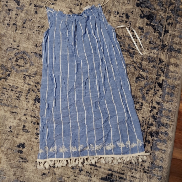 Dress - Picture 3 of 3